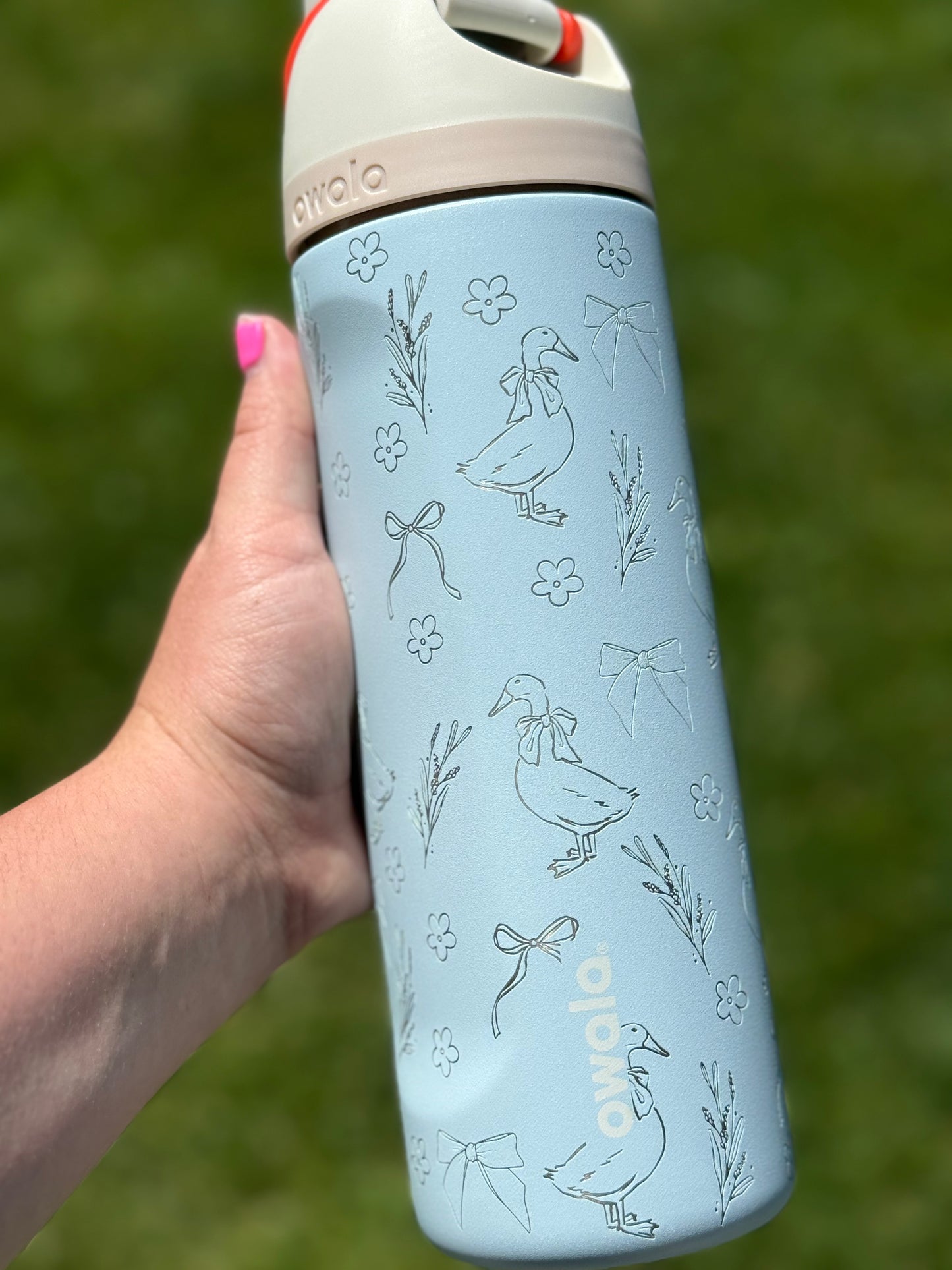 Engraved Goose & Bows 24oz Owala Water Bottle | Free Sip and Spill Proof | Special Edition tumbler | Fits Most Car Cup Holders | Dainty Line