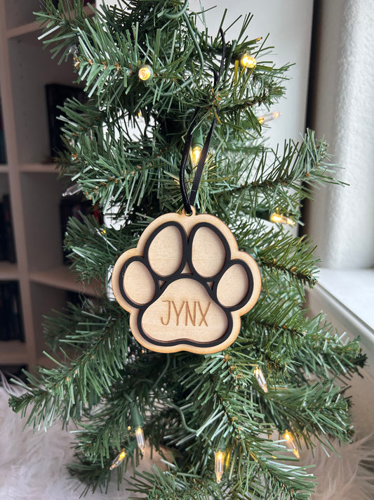 Customized Engraved Wooden Paw Print Ornament | Simple Gift Ideas from Vets for Pet Owners | Add Name and Year Optional | Christmas Gifts